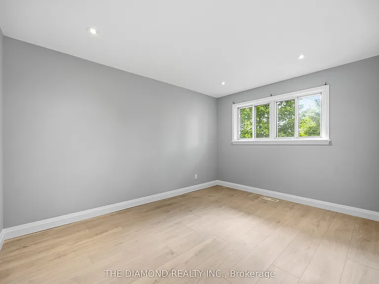 21 Jardine Pl — Photo 17