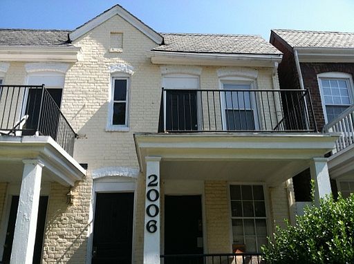 1st image of 2006 Rosewood Ave APT C