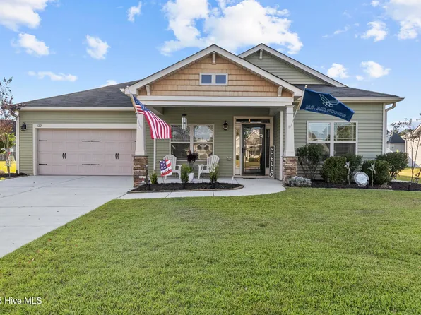 122 Farmstead Place, Maple Hill, NC 28454