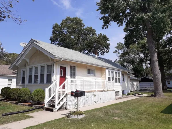 135 N Lindberg St, Griffith, IN 46319