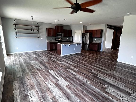 3rd image of 18649 Hunters Meadow Walk