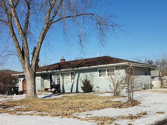 4th image of 1014 W 39th Ave