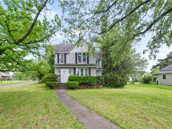 807 E Main St, Richmond, MO 64085