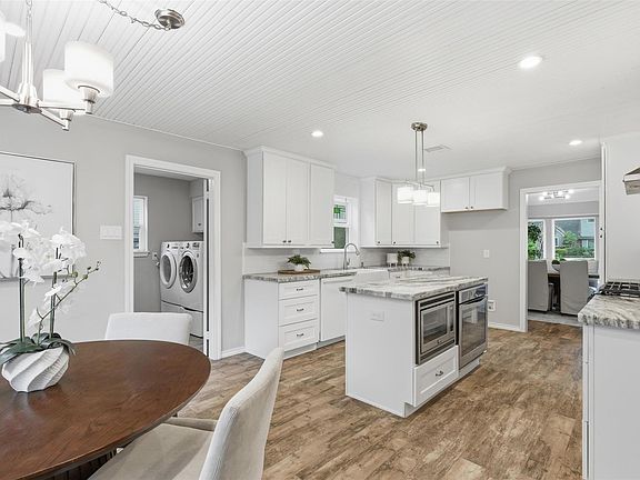 3rd image of 8107 Twining Oaks Ln