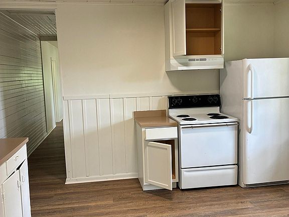 4th image of 17448 Cardinal Ln