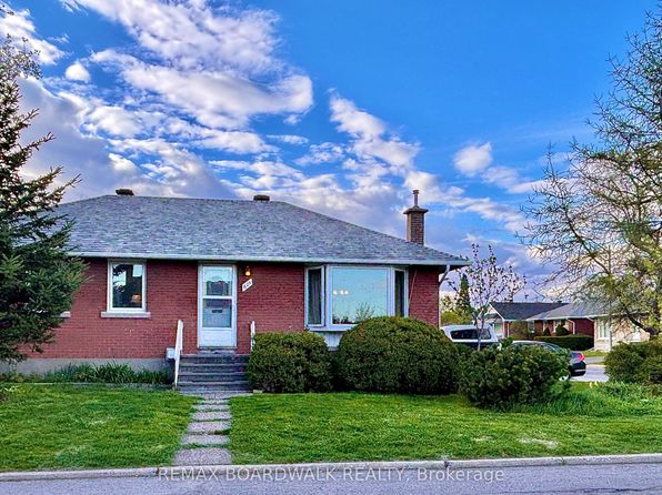 625 Clarke Ave, Ottawa, ON K1K 0Y6