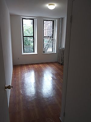 4th image of 230 W 95th St APT 24