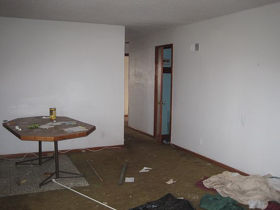 2nd image of 2934 Denver Ave
