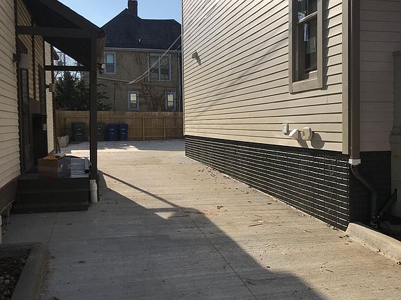 4th image of 99 Price Ave
