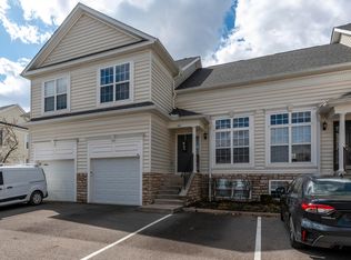 303 Hemlock Ravine Dr, Blacklick, OH 43004