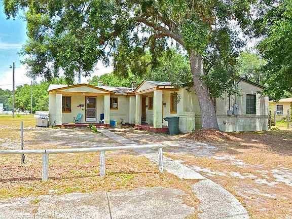 3rd image of 101 Ellis Dr