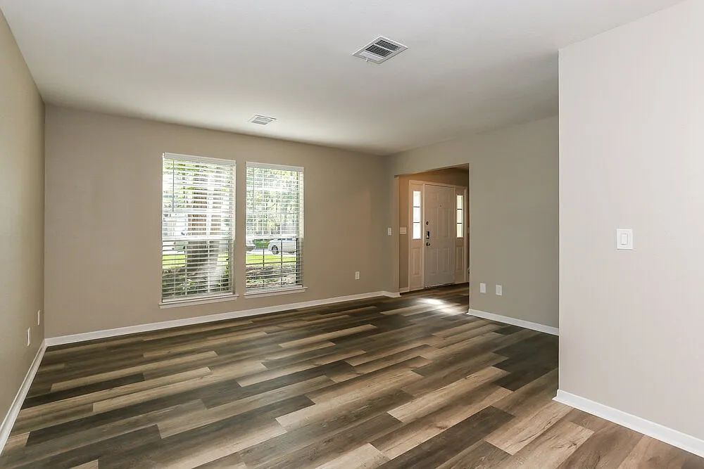 3 bed, 2.5 bath, 1762 sqft, $2,230 — Photo 4