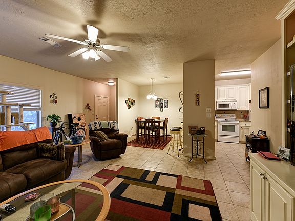 2nd image of 1702 Deacon Dr APT 307