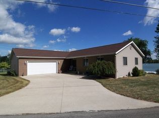 109 South Dr, Geneva, IN 46740