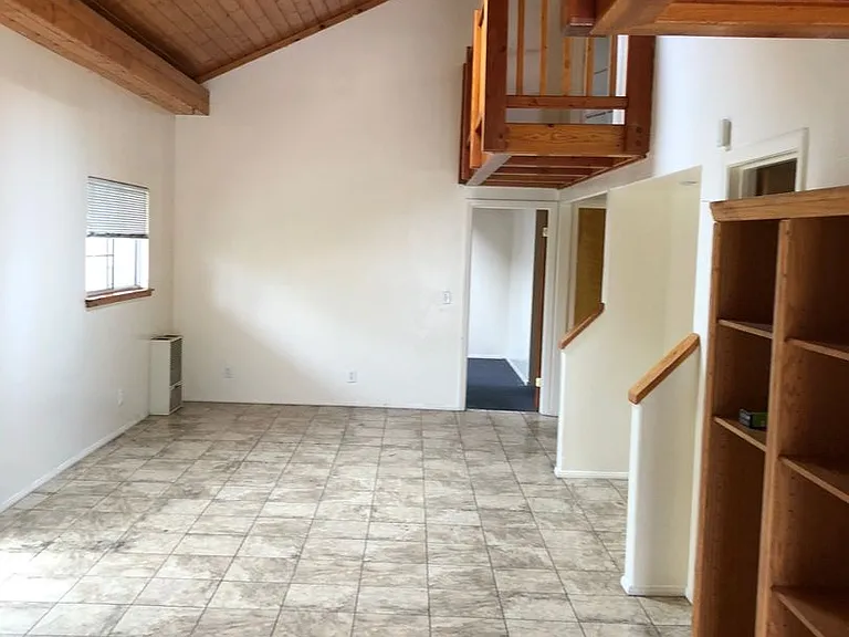 6564 Del Playa Dr — Photo 19