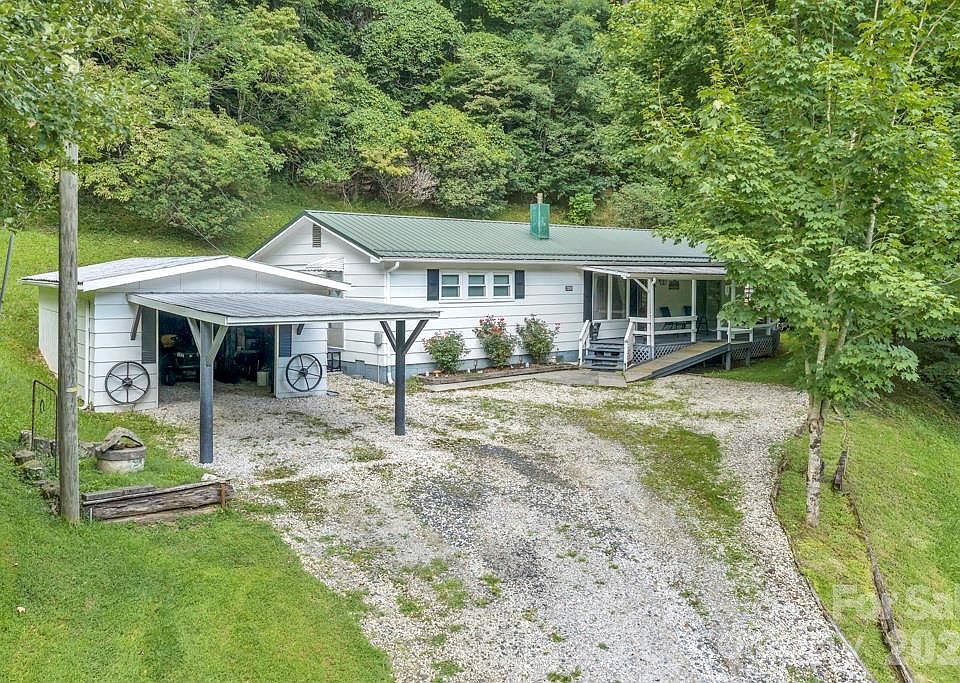 1st image of 2850 Henson Creek Rd