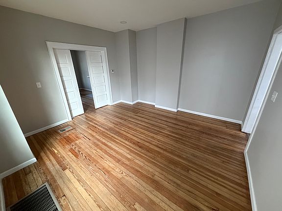 5th image of 369 E Hinman Ave