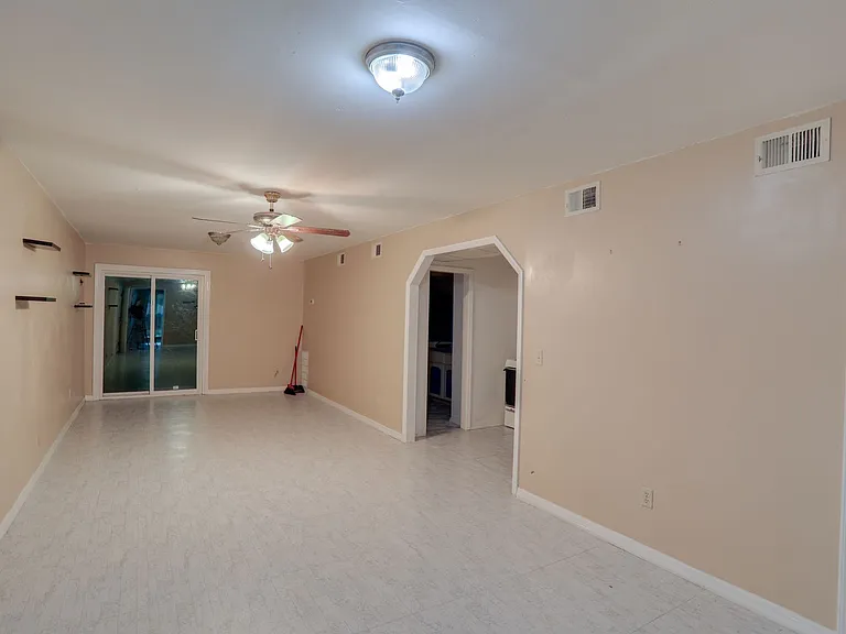 5212 Abelia Dr — Photo 29