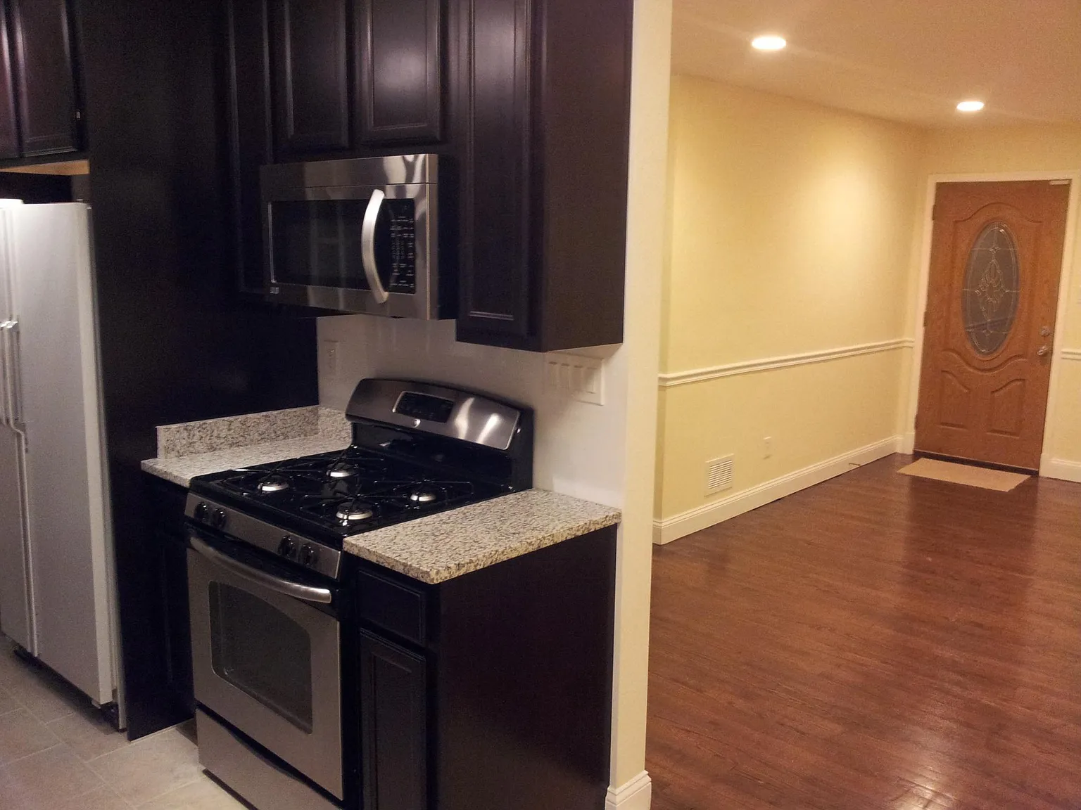 4 bed, 1800 sqft, $3,490 — Photo 2