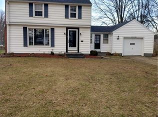 2250 Burma Dr, Youngstown, OH
