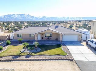 7054 El Cajon Ln, Hesperia, CA 92345