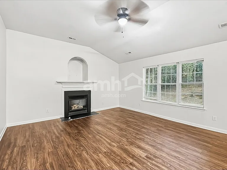 9818 Highlands Crossing Dr — Photo 7