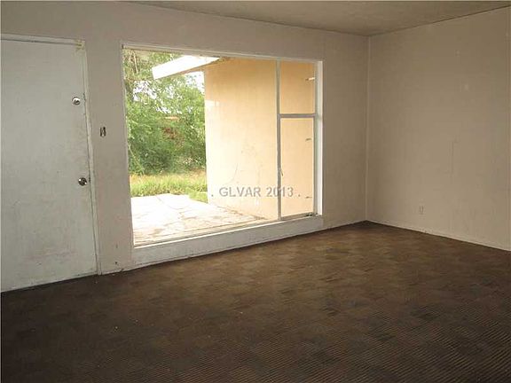 2nd image of 3504 Navajo Way
