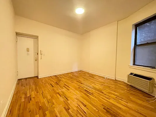 Rented by Corcoran | media 16