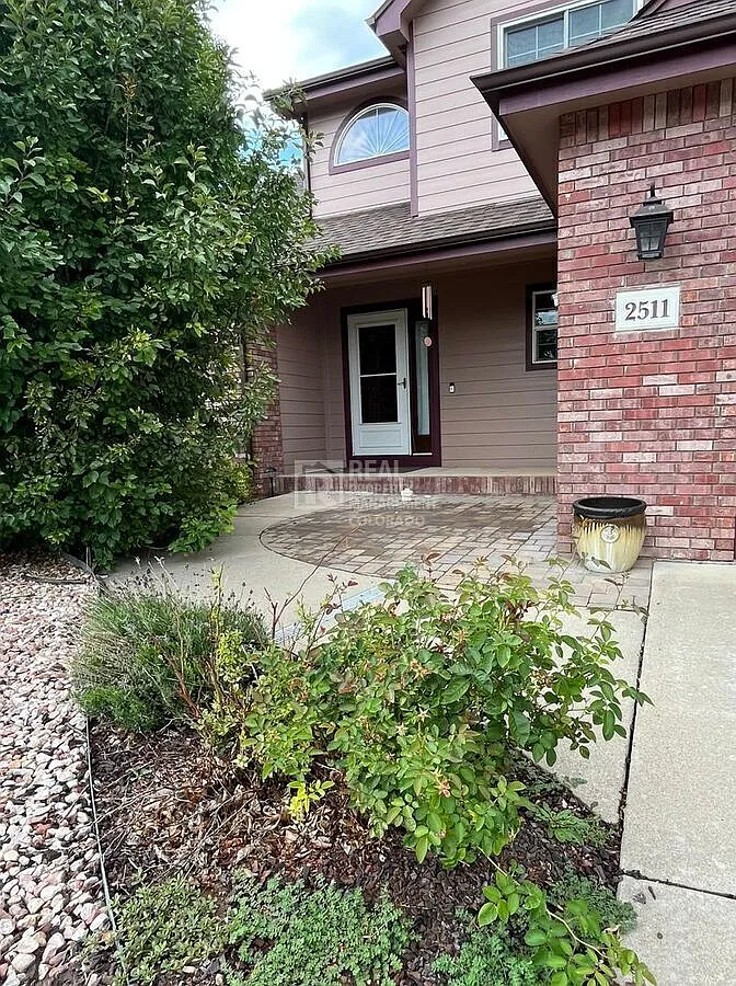 Building Photo - 2511 Glendale Ct
