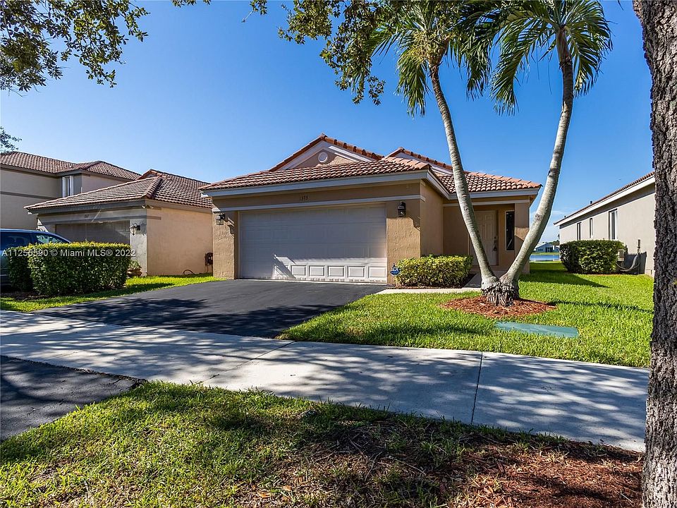 1st image of 1373 Presidio Dr #0