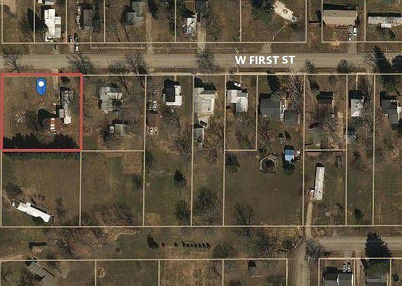 2nd image of 285 W 1st St