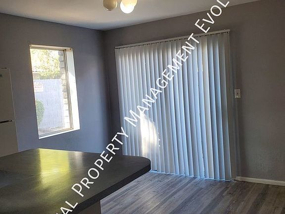 5th image of 9017 W Elm St Unit 8