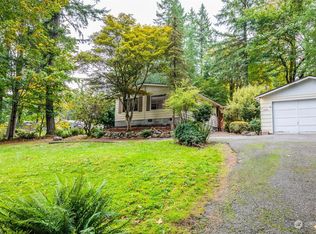 11050 E Lake Joy Dr NE, Carnation, WA 98014