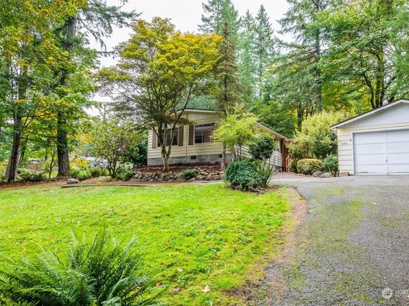 11050 E Lake Joy Drive NE, Carnation, WA 98014