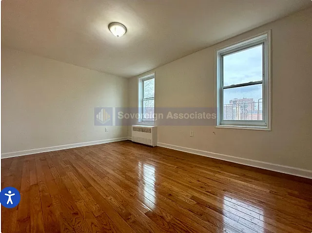 2490 E 196th St #3C — Photo 2