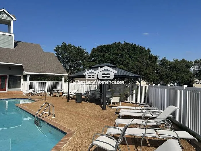 144 Waters Edge Ln — Photo 22