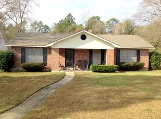 107 Camellia Ct, Pineville, LA 71360