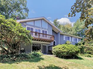 32 Adams Dr, Shelton, CT 06484