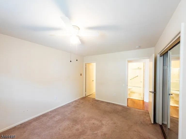 227A Manchester Ln — Photo 14