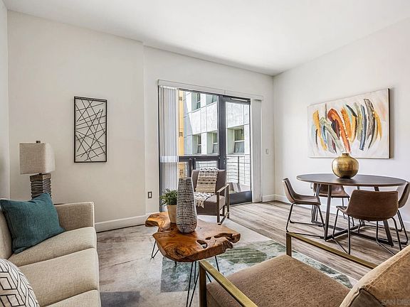2nd image of 889 Date St Unit 439