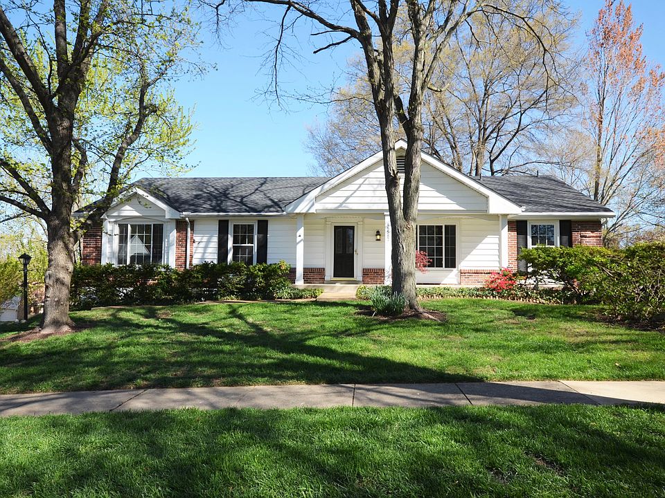 1st image of 15587 Cedarmill Dr