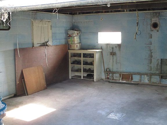 5th image of 13531 Victor Ave