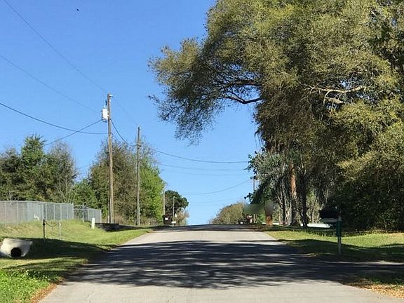 4th image of 10715 SE 128th St