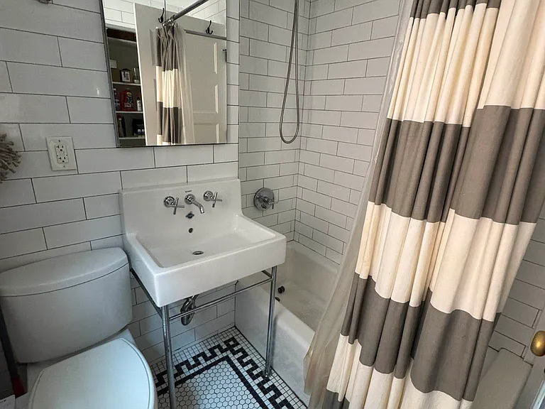 45-20 Skillman Ave #1 — Photo 4
