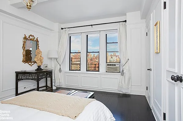 Rented by Brown Harris Stevens | media 25