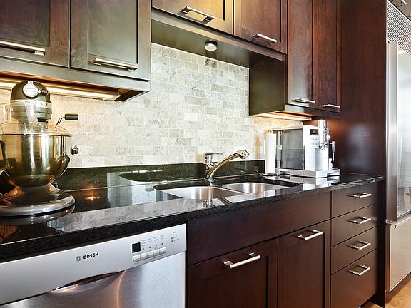 5th image of 60 E Monroe St Unit 5405