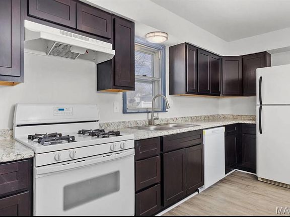 5th image of 1209 Cove Ln