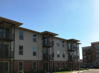 6614 W 65th St APT 2C, Chicago, IL 60638