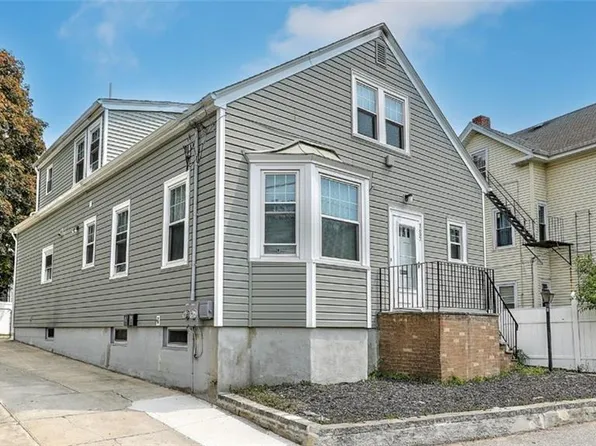 1697 Chalkstone Ave, Providence, RI 02909