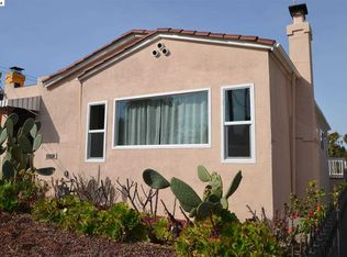 3077 Capp St, Oakland, CA 94602